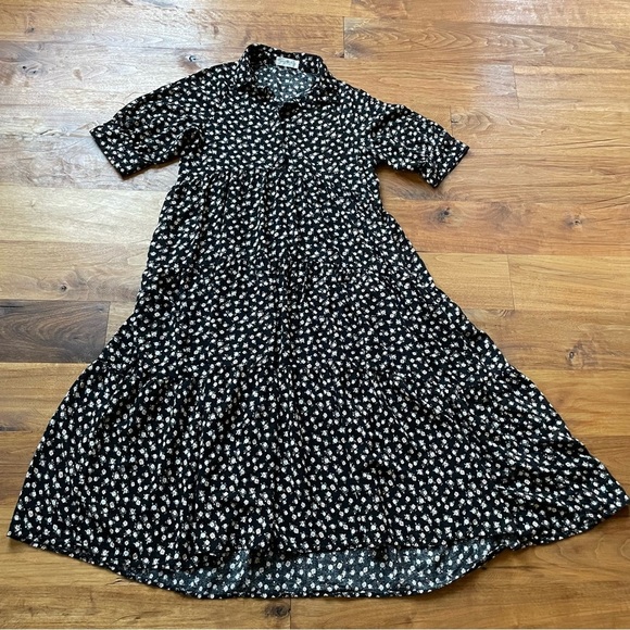 Natural Life Rebecca Floral Black and Cream Roses Midi Tiered Flowy Dress Size S